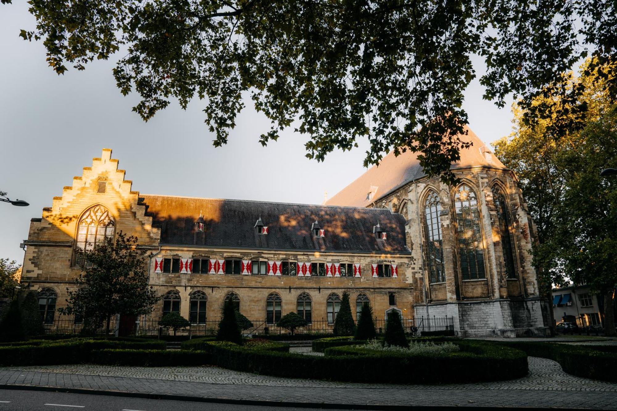Kruisherenhotel Maastricht - Oostwegel Collection, Member Of Design Hotels Εξωτερικό φωτογραφία The University of Liège