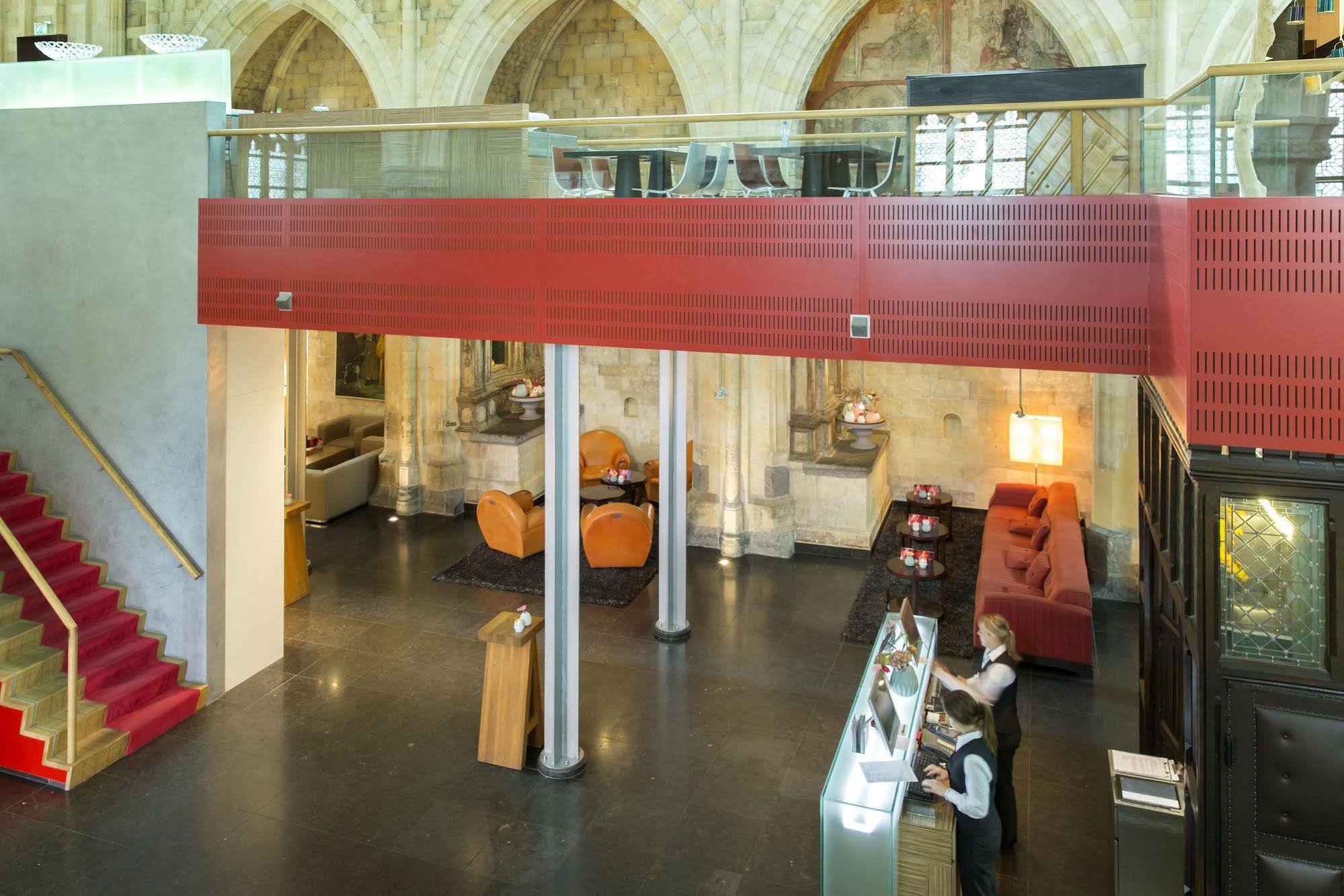 Kruisherenhotel Maastricht - Oostwegel Collection, Member Of Design Hotels Εξωτερικό φωτογραφία The interior of the museum