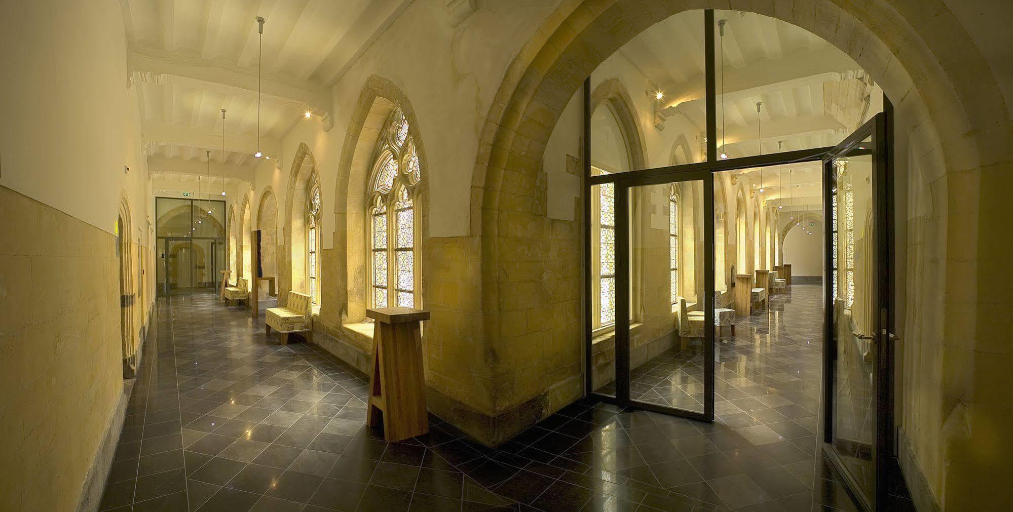 Kruisherenhotel Maastricht - Oostwegel Collection, Member Of Design Hotels Εξωτερικό φωτογραφία The interior of the museum