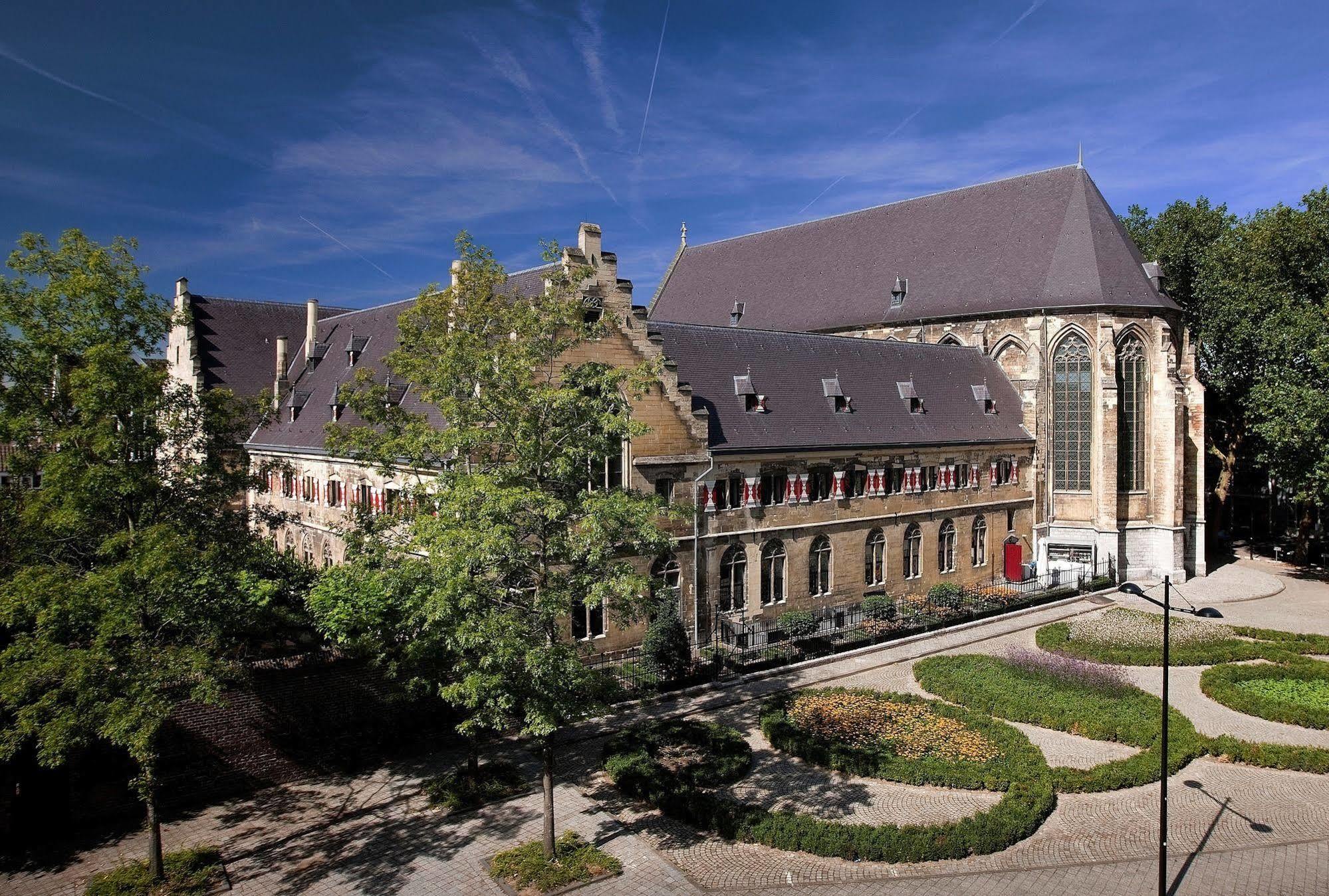 Kruisherenhotel Maastricht - Oostwegel Collection, Member Of Design Hotels Εξωτερικό φωτογραφία The University of Fribourg
